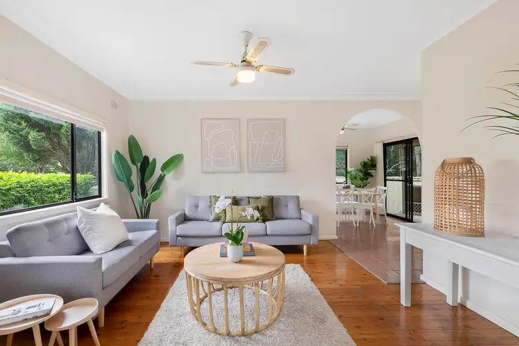 52 Boronia Avenue, Woy Woy NSW 2256