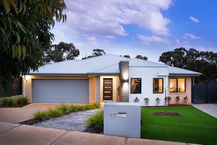 10 Westbury Boulevard, Maiden Gully VIC 3551