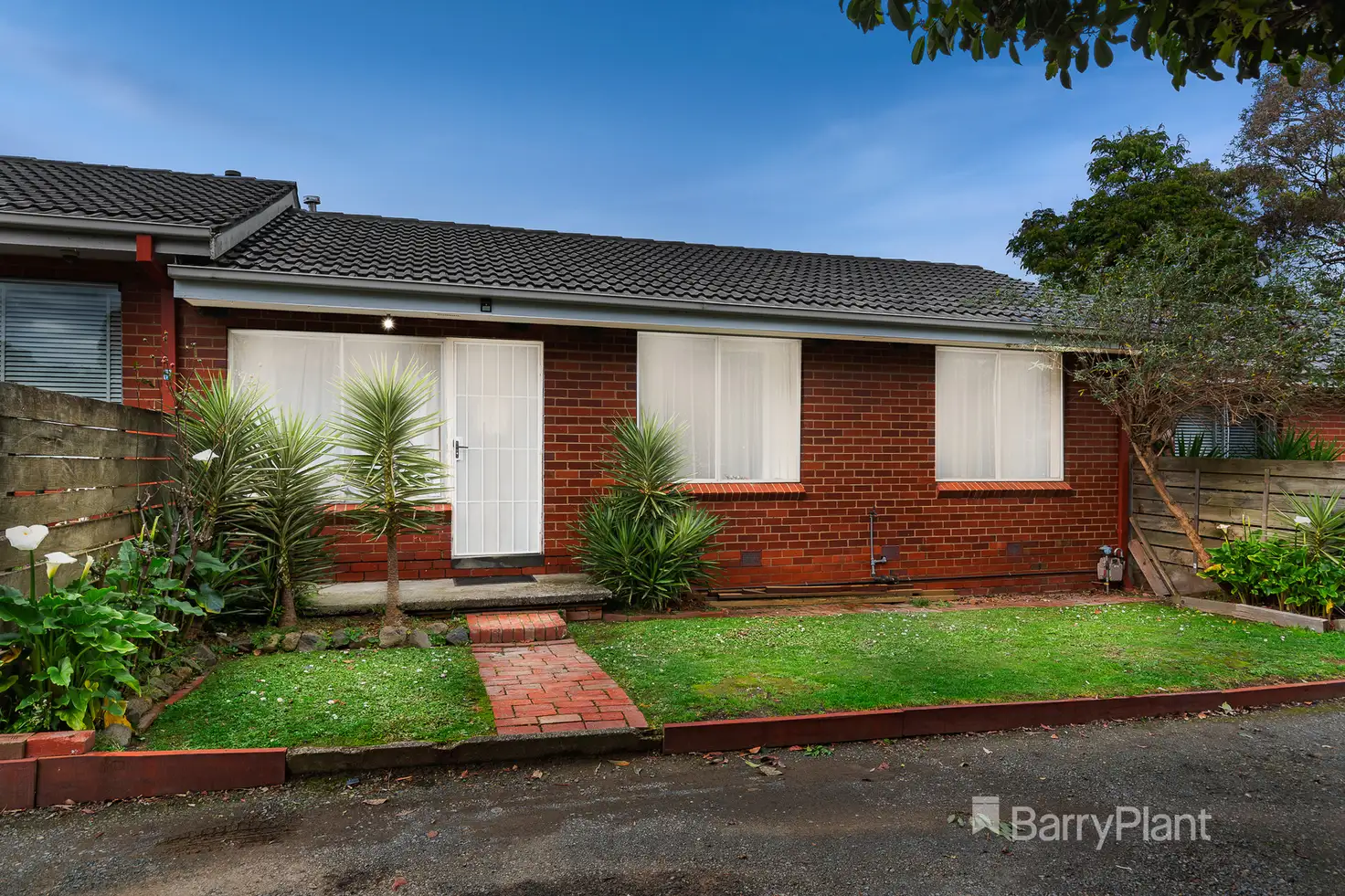 Main view of Homely unit listing, 2/1 Bowen Street, Ferntree Gully VIC 3156