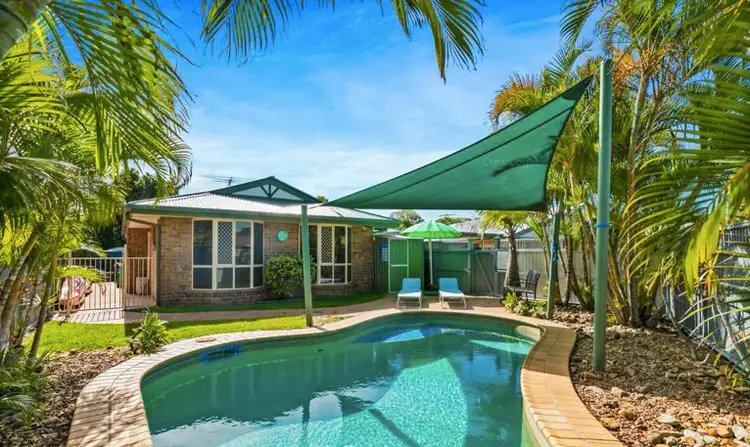 54 Jacaranda Street, Wynnum West QLD 4178