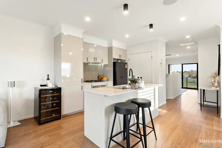 Fifth view of Homely townhouse listing, 8a Tripani Avenue, Lalor VIC 3075