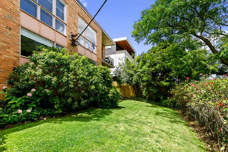 Main view of Homely apartment listing, 16/19 Riversdale Road, Hawthorn VIC 3122