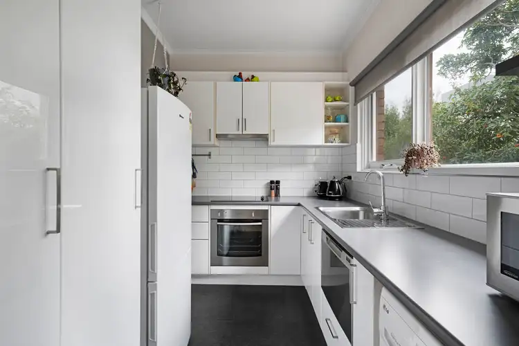 Fifth view of Homely apartment listing, 16/19 Riversdale Road, Hawthorn VIC 3122