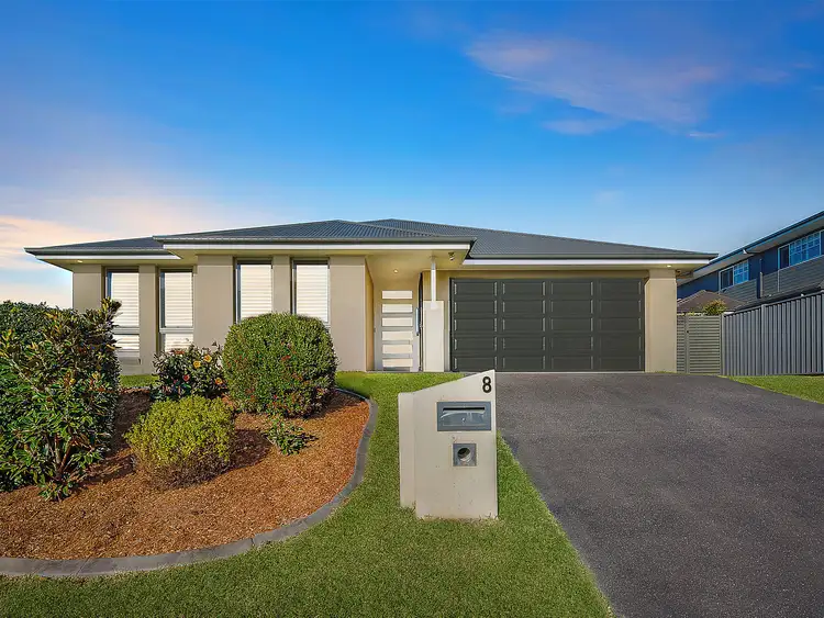 8 Grandview Close, Sapphire Beach NSW 2450