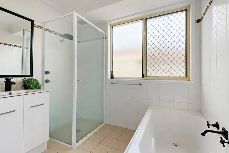 Fifth view of Homely house listing, 8 Corvette Close, Rutherford NSW 2320