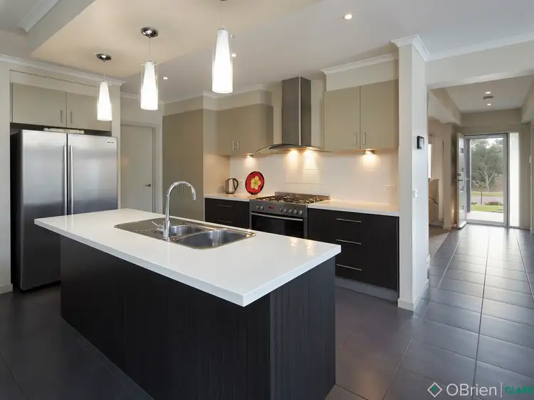 Third view of Homely house listing, 10 Shakespeare Court, Drouin VIC 3818