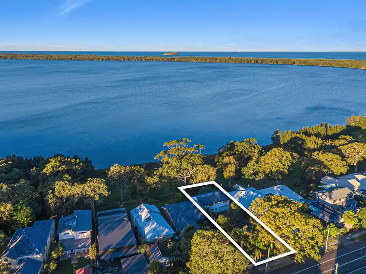 55 Sunrise Avenue, Budgewoi NSW 2262