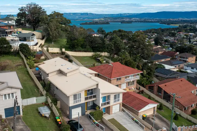 275b Flagstaff Road, Lake Heights NSW 2502