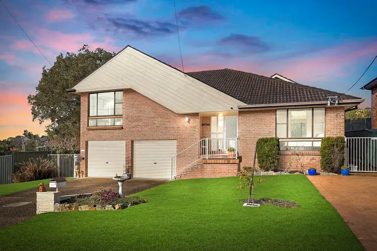 7 Valley View Crescent, Engadine NSW 2233