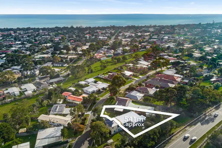 15 Surrey Street, Mccrae VIC 3938
