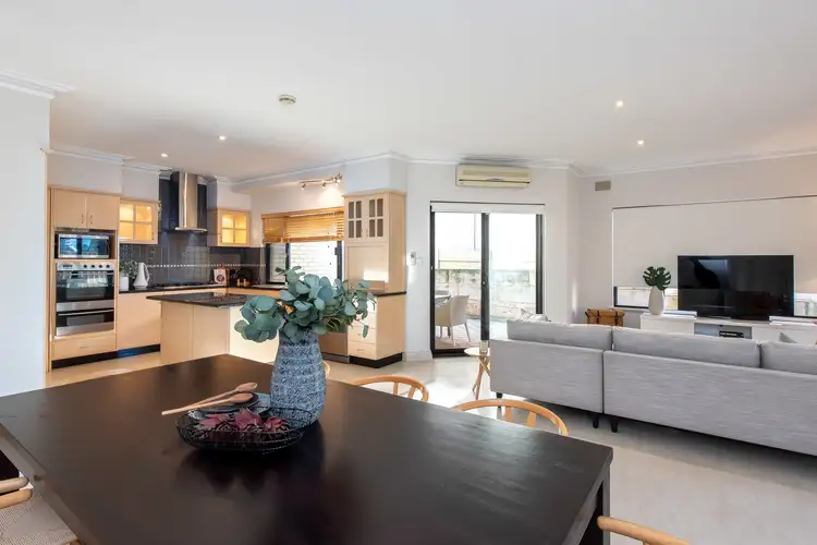 2/15 Maple Street, Lathlain WA 6100
