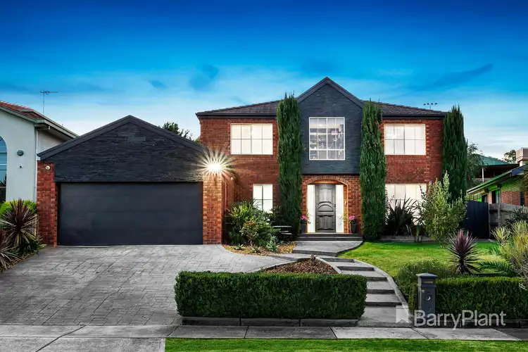 11 Rostrata View, Mill Park VIC 3082