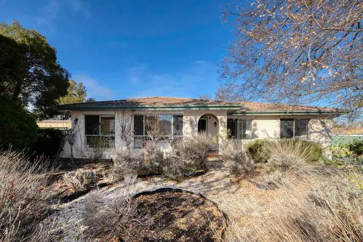 Second view of Homely house listing, 6 Brache Place, Monash ACT 2904