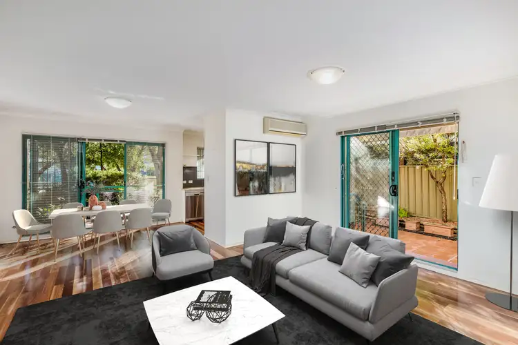 2/22 Merton Street, Sutherland NSW 2232