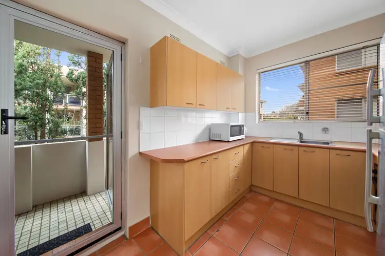 Third view of Homely unit listing, 5/68-74 Kingsway, Cronulla NSW 2230