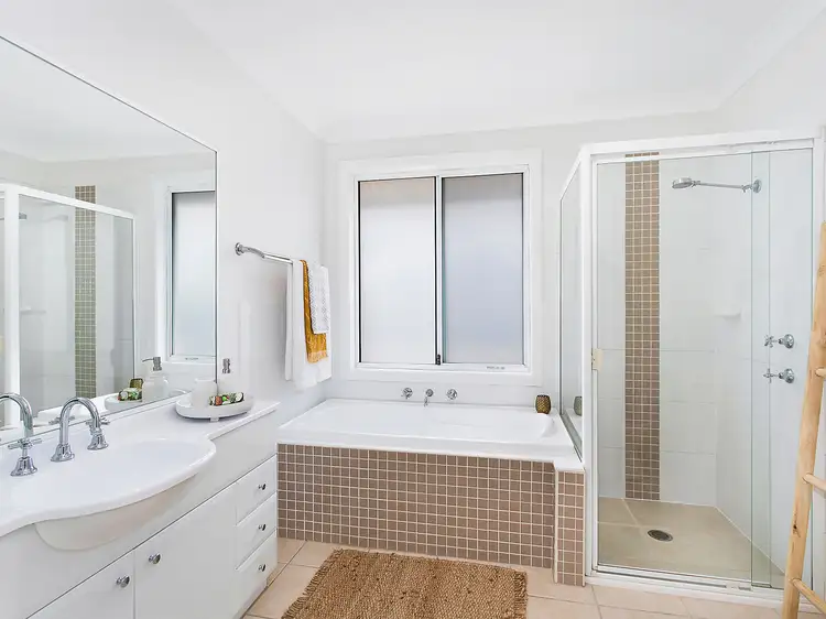 Fifth view of Homely house listing, 252 Warnervale Road, Hamlyn Terrace NSW 2259