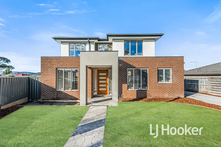 1/15 Menzies Avenue, Dandenong North VIC 3175