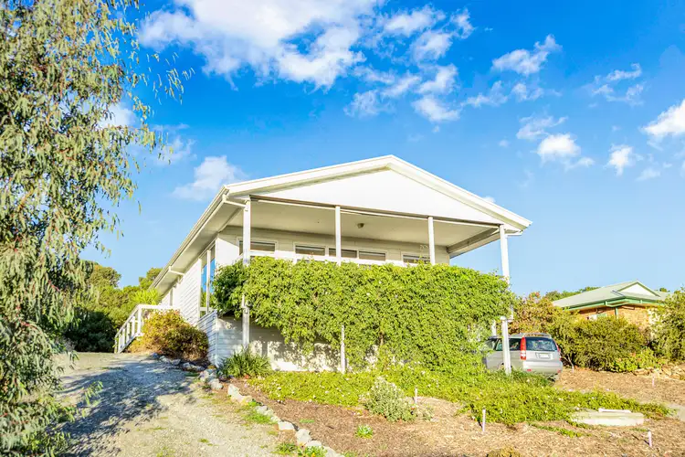 8 Dorset Court, Carrickalinga SA 5204