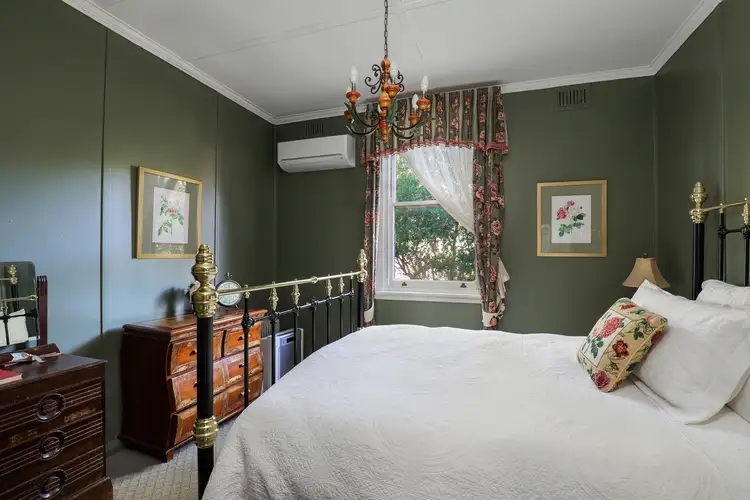 Fifth view of Homely house listing, 1 Beattie Street, Leura NSW 2780