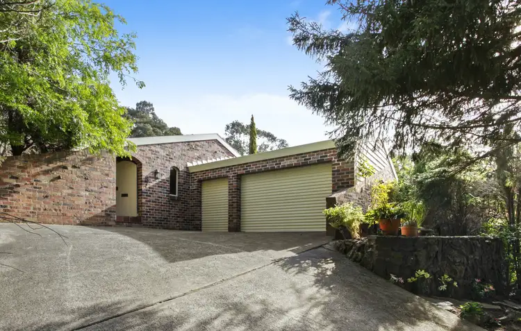8 Hester Place, Leura NSW 2780