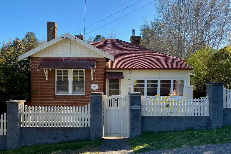 100 Megalong Street, Leura NSW 2780