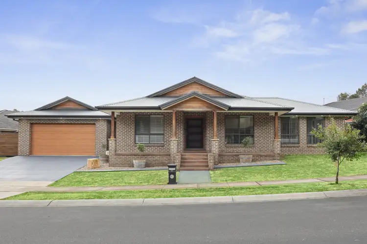 35 Townsend Crescent, Ropes Crossing NSW 2760
