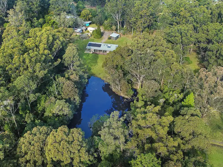165 Woollamia Road