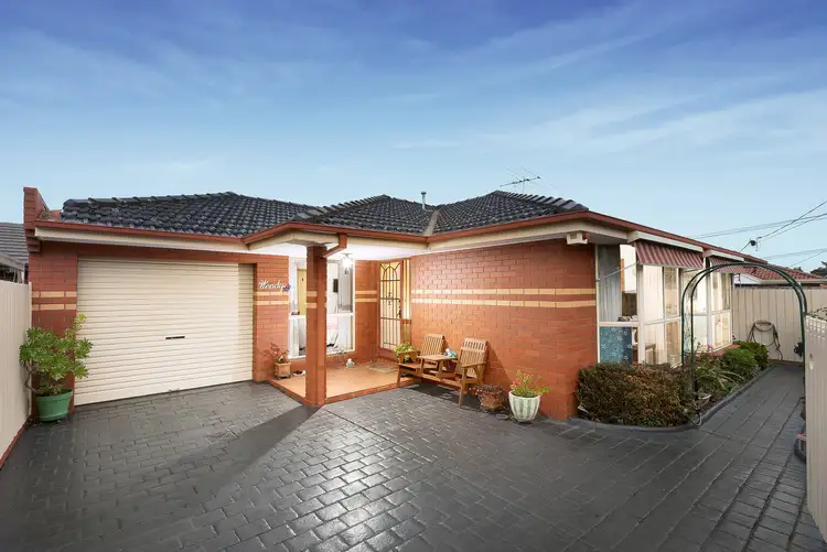 8B Newman Street, Niddrie VIC 3042
