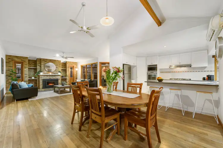 Sixth view of Homely house listing, 28 Banchory Avenue, Hillside VIC 3037