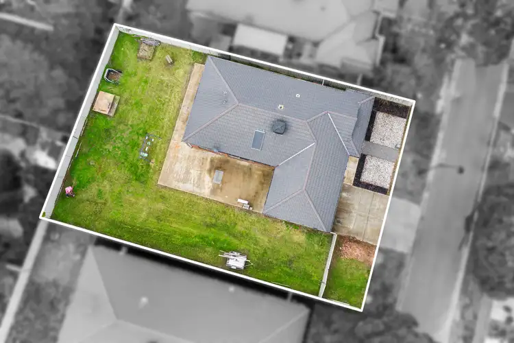 Second view of Homely house listing, 11 Wattle Court, Epsom VIC 3551