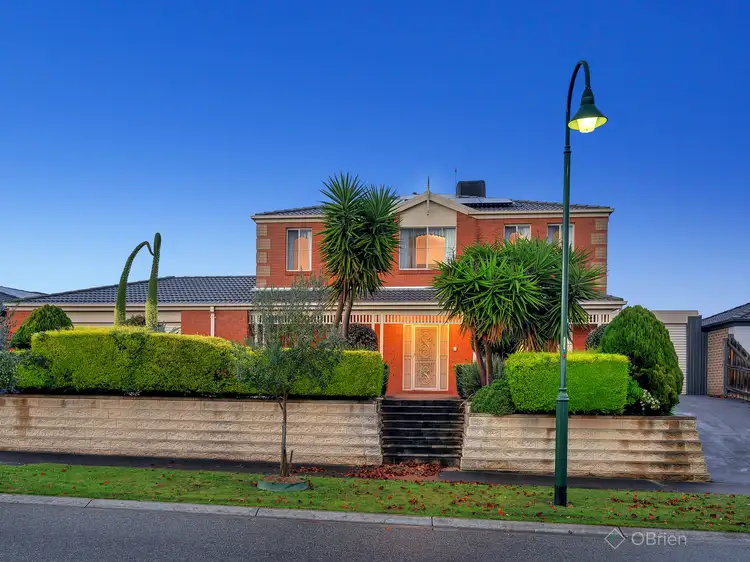 10 Yemaya Place, Berwick VIC 3806