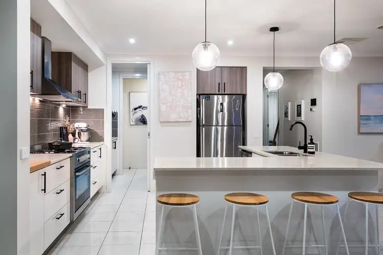 Fifth view of Homely house listing, 6 Portland Place, Strathfieldsaye VIC 3551