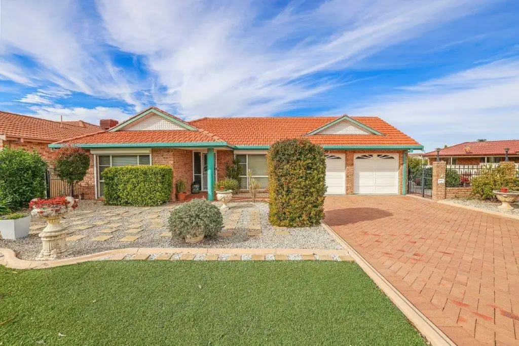 Main view of Homely house listing, 4 Stratford Place, Tamworth NSW 2340