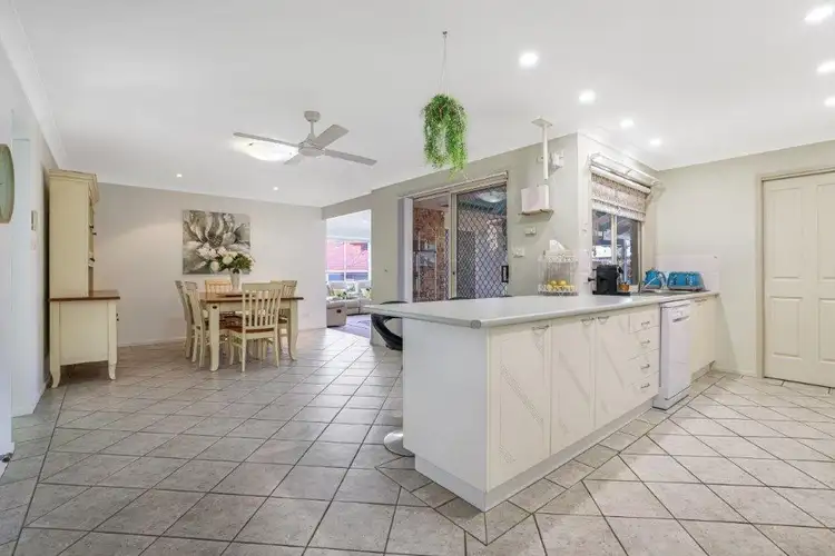 Fifth view of Homely house listing, 4 Stratford Place, Tamworth NSW 2340