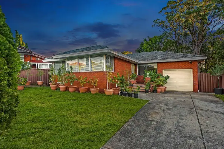 9 Bromley Avenue, Greenacre NSW 2190