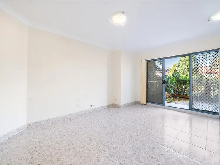 Third view of Homely unit listing, 8/1 Hillcrest Avenue, Hurstville NSW 2220