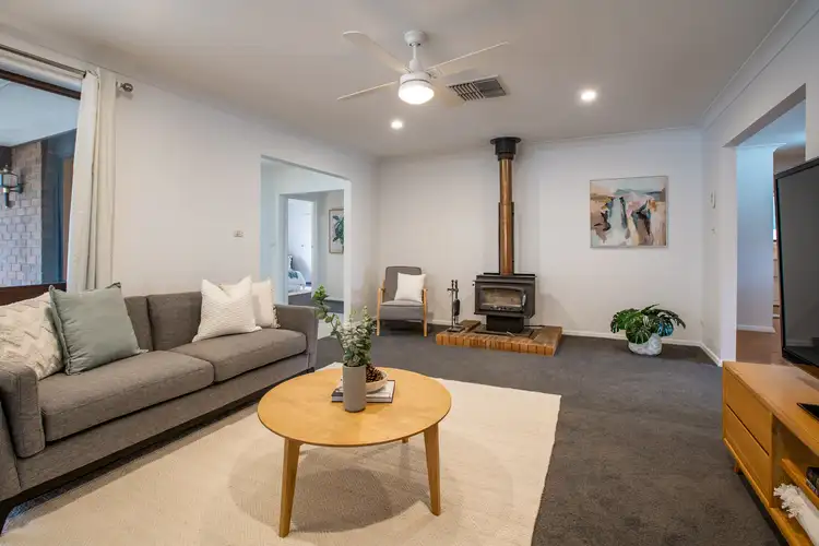 18 Sunset Drive, West Albury NSW 2640