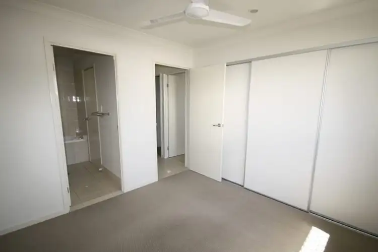 Fourth view of Homely semi-detached listing, 1/54 Ravensbourne Circuit, Waterford QLD 4133