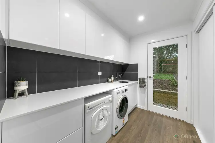 Sixth view of Homely house listing, 7 Kerry Close, Berwick VIC 3806