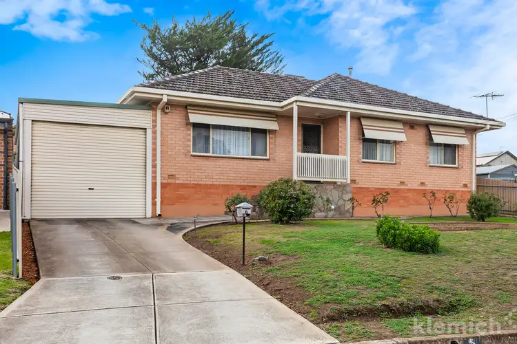 6 Flinders Drive, Valley View SA 5093