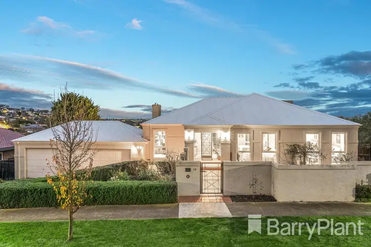 19 Grosvenor Drive, Wandana Heights VIC 3216