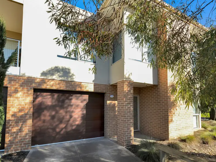 2/72 Chirnside Avenue, Werribee VIC 3030