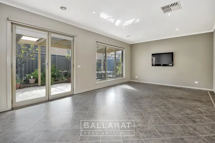 Third view of Homely villa listing, 2/47 Clarendon Street, Maryborough VIC 3465