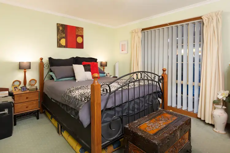 Sixth view of Homely house listing, 2 Kingsbury Court, Wodonga VIC 3690