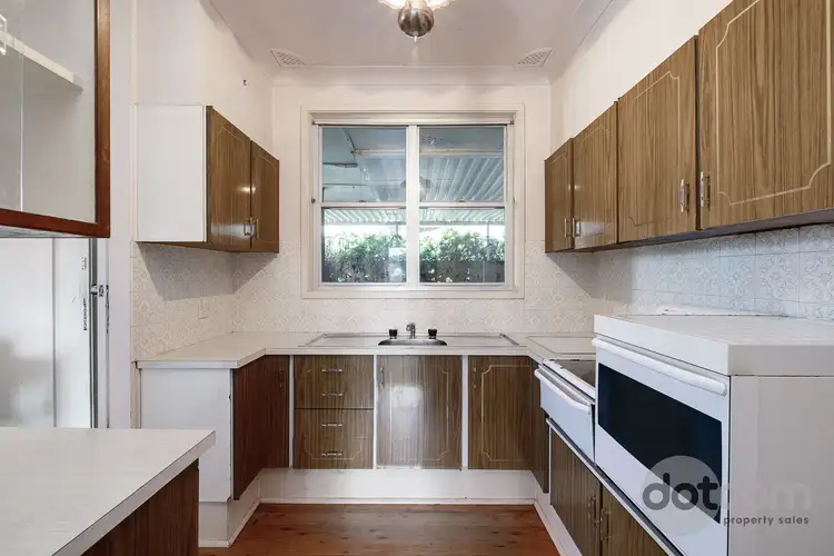 Fifth view of Homely house listing, 27 Pasadena Crescent, Macquarie Hills NSW 2285