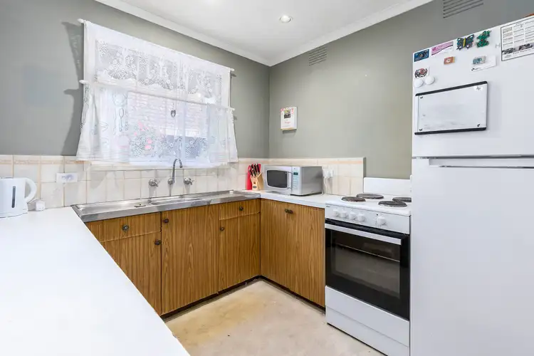 Second view of Homely unit listing, 4/11 Clarendon Street, Frankston VIC 3199