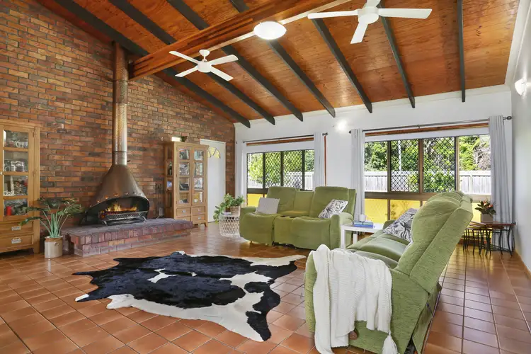 6 Alfs Pinch Road, Beerwah QLD 4519