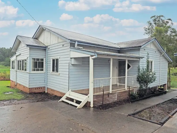 17 Sherwood Road