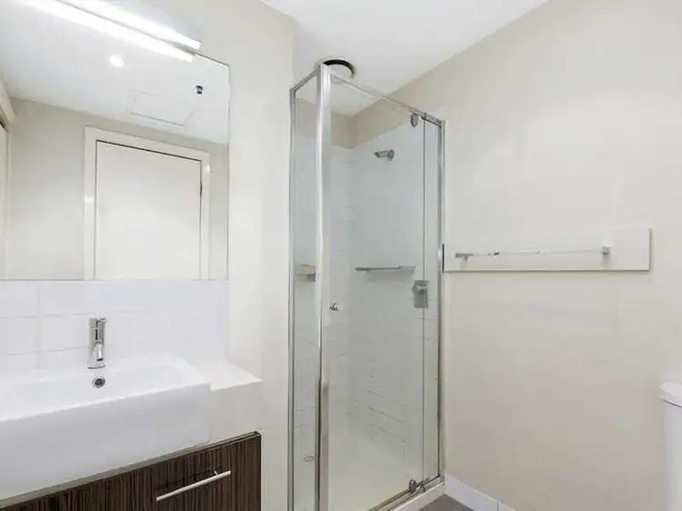 Fourth view of Homely unit listing, Unit 201/594 St Kilda Road, Melbourne VIC 3004