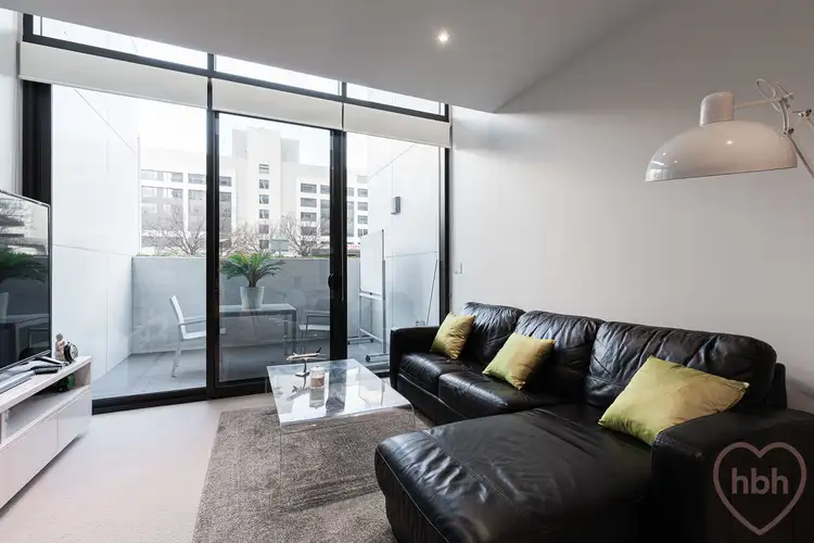 2/240 Bunda Street, City ACT 2601